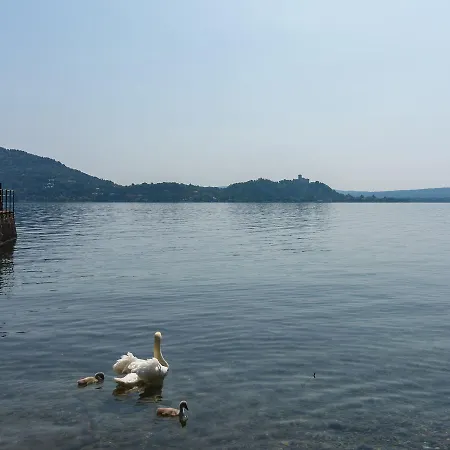 Tatil Evi La Favorita Angera Meina