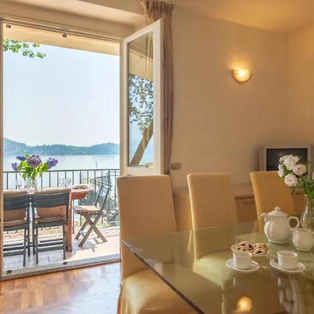 La Favorita Angera Tatil Evi Meina
